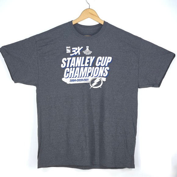 Tampa Bay Lightning Stanley Cup Champions T Shirt Men XL Gray Hockey Graphic Tee - Picture 1 of 14